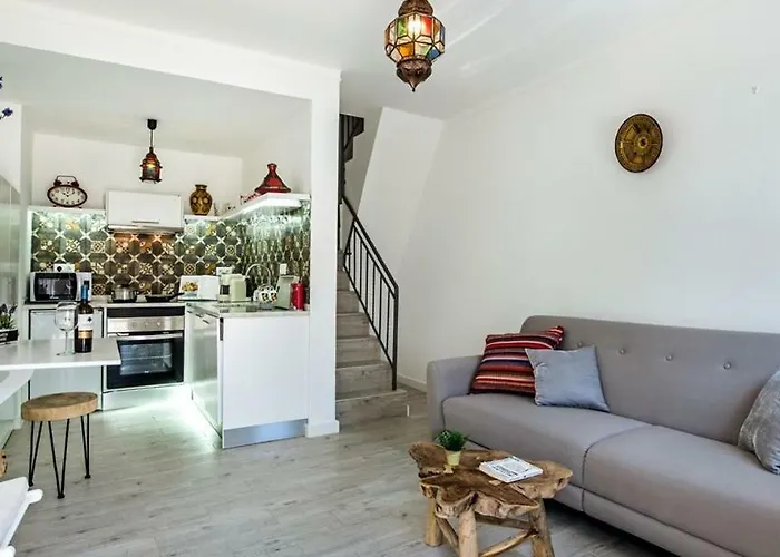 Kasa Blanca 度假居 *